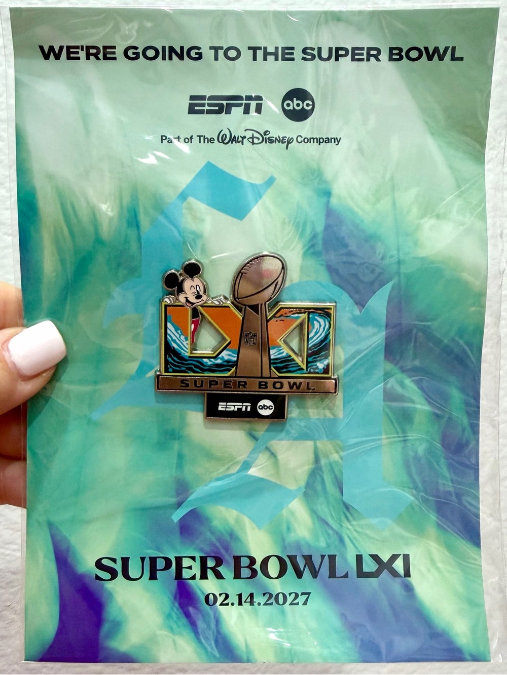 NEW Disney x ESPN Mickey Super Bowl Pin
